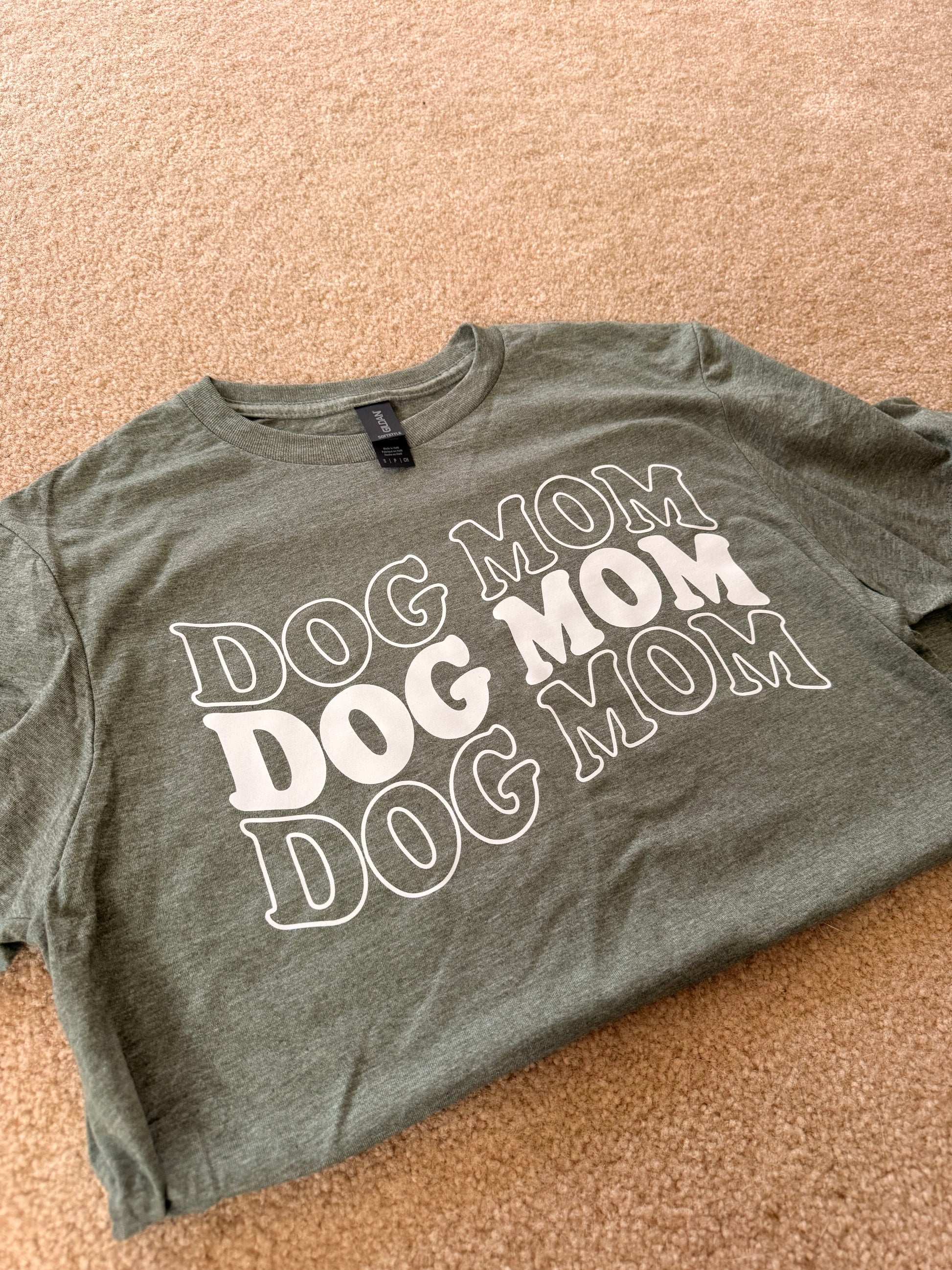 Dog Mom Tee
