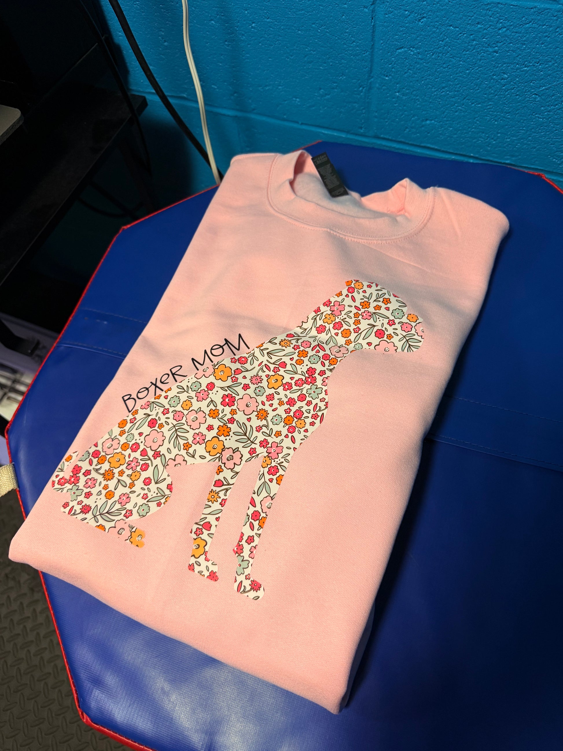 Medium Boxer Mom Crew